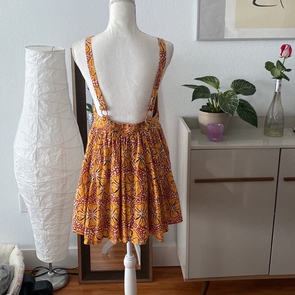 Urban outfitters Gorgeous mini dress like new M - Picture 7 of 11